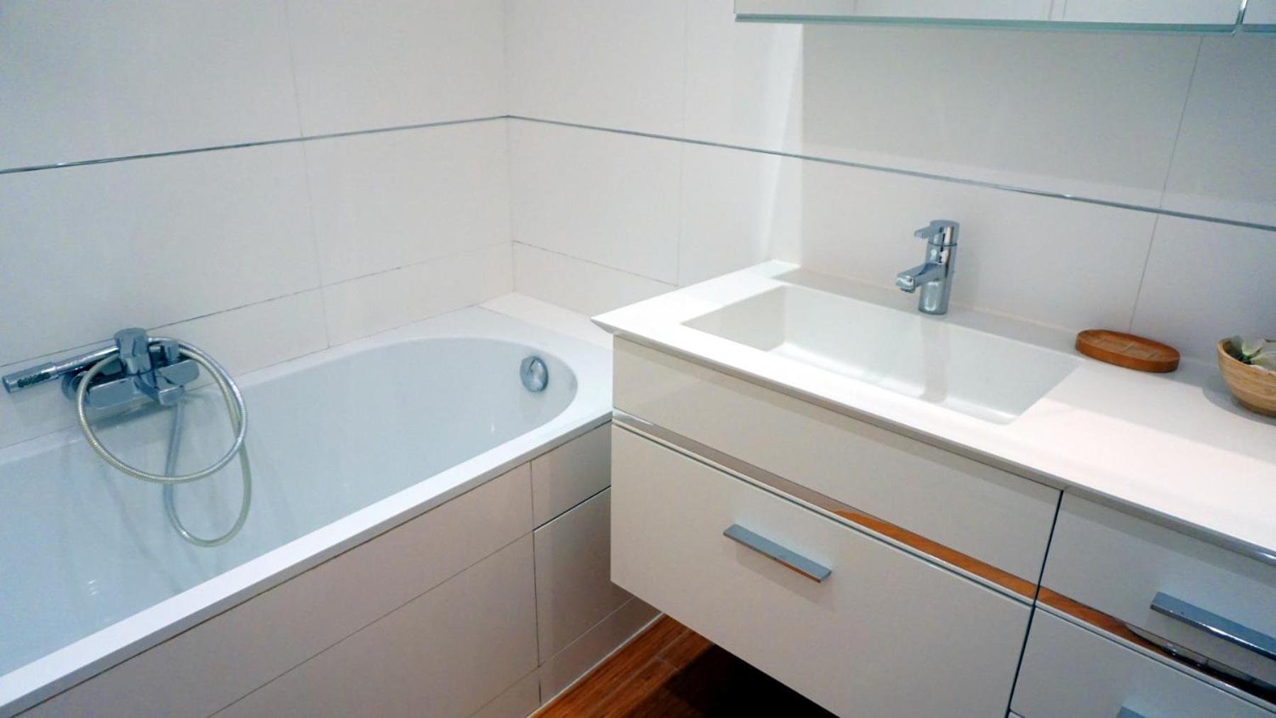 Avenue Bugeaud - 16 Appartement *