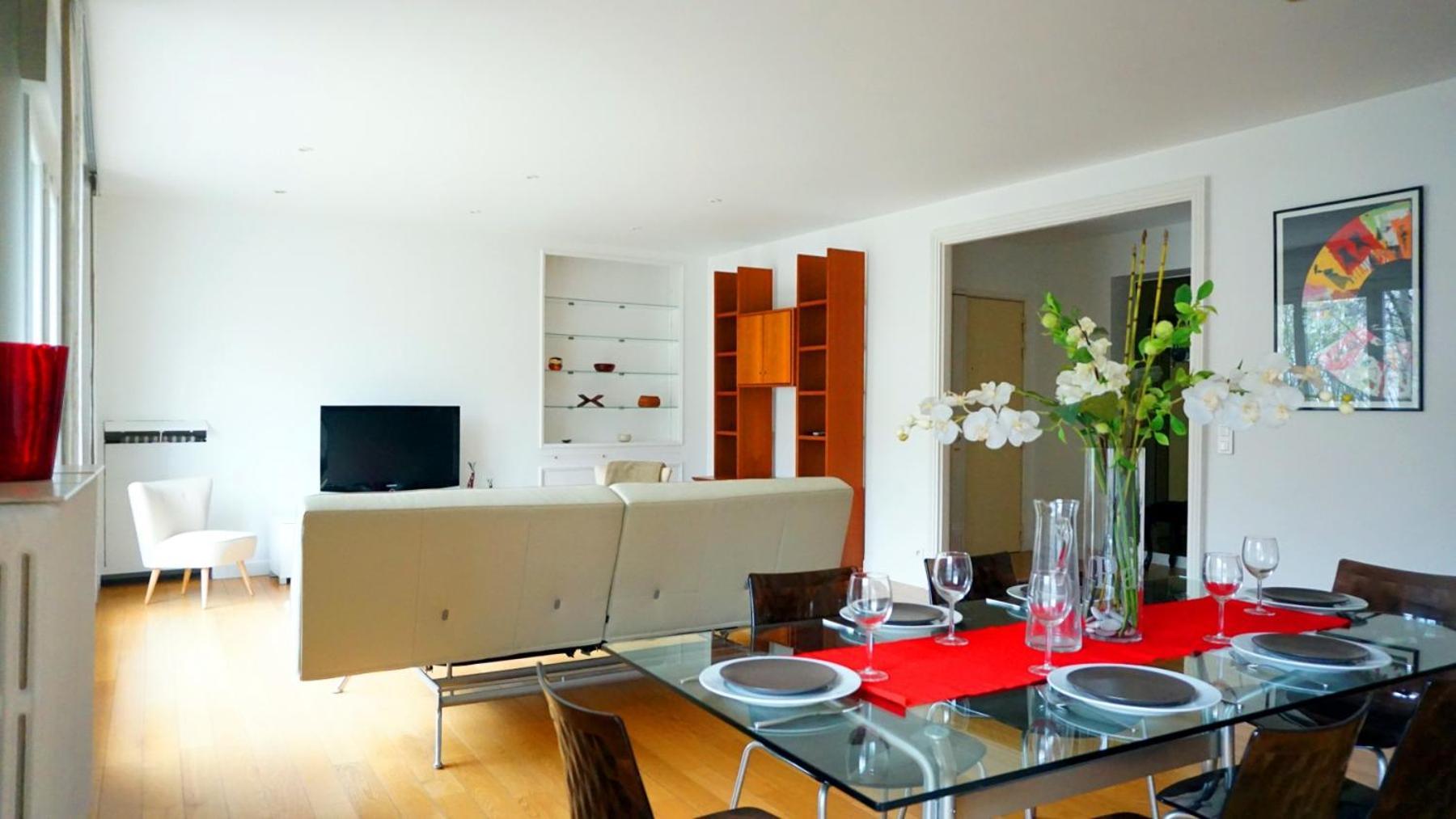 Avenue Bugeaud - 16 Appartement *