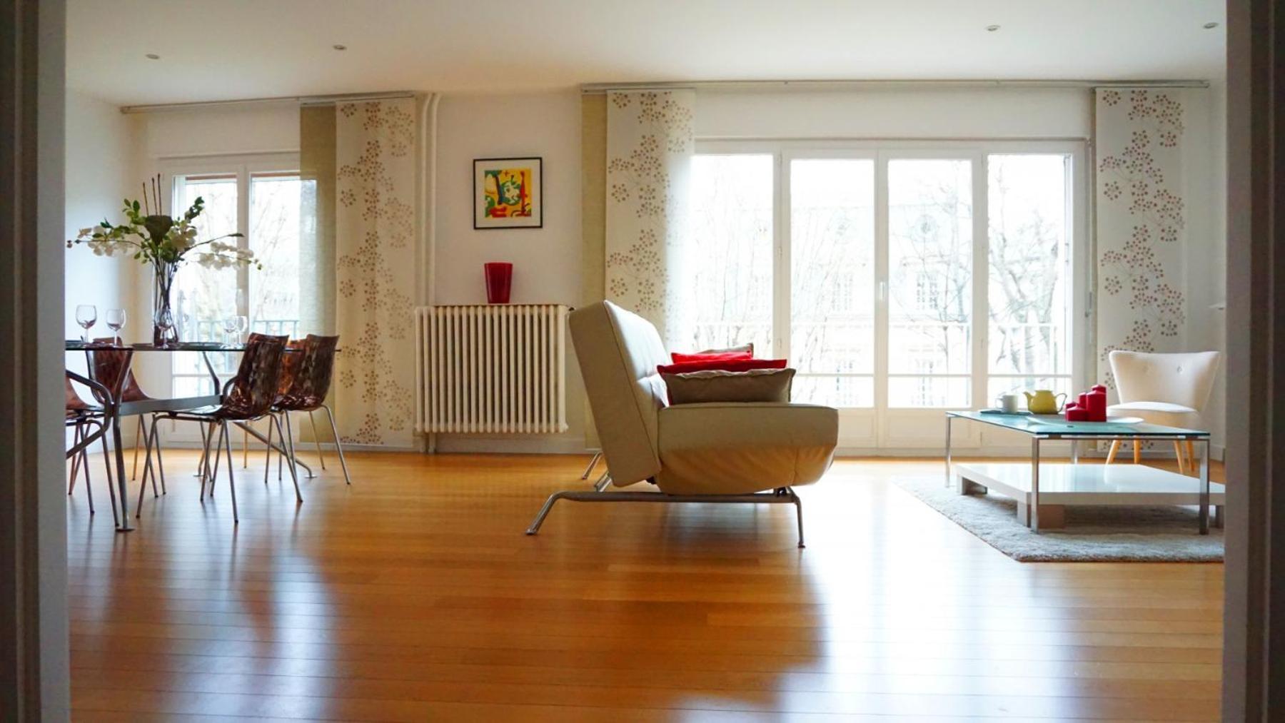 Avenue Bugeaud - 16 Appartement *